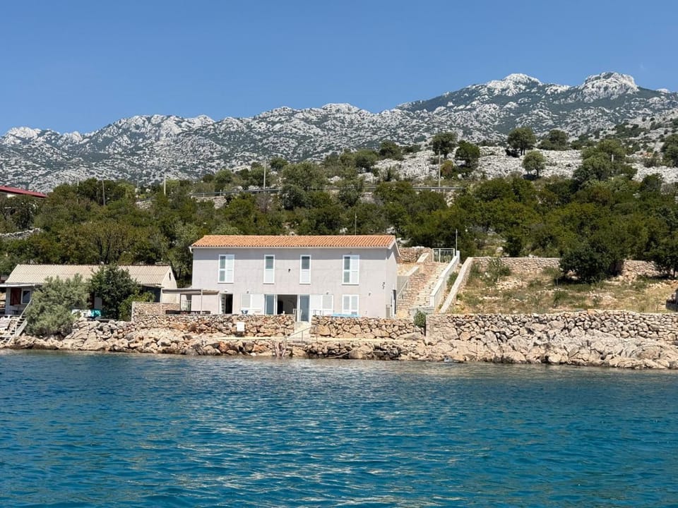Property building, Mountain view, Sea view
