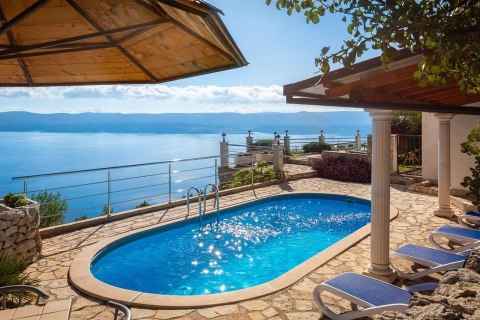 Day, View (from property/room), Balcony/Terrace, Mountain view, Pool view, Sea view, Swimming pool, sunbed