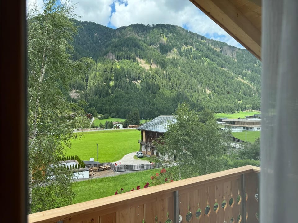 View (from property/room), Mountain view