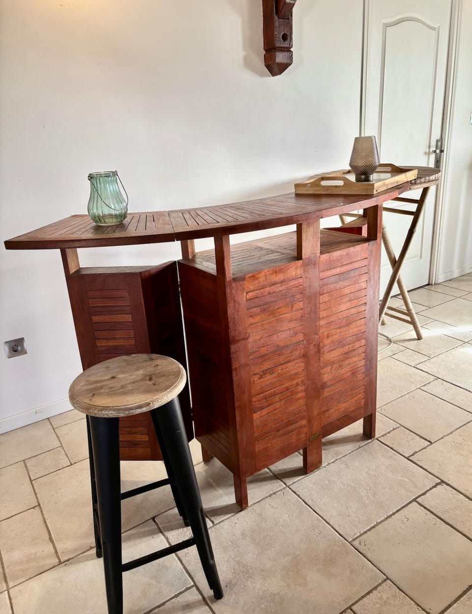 Lounge or bar