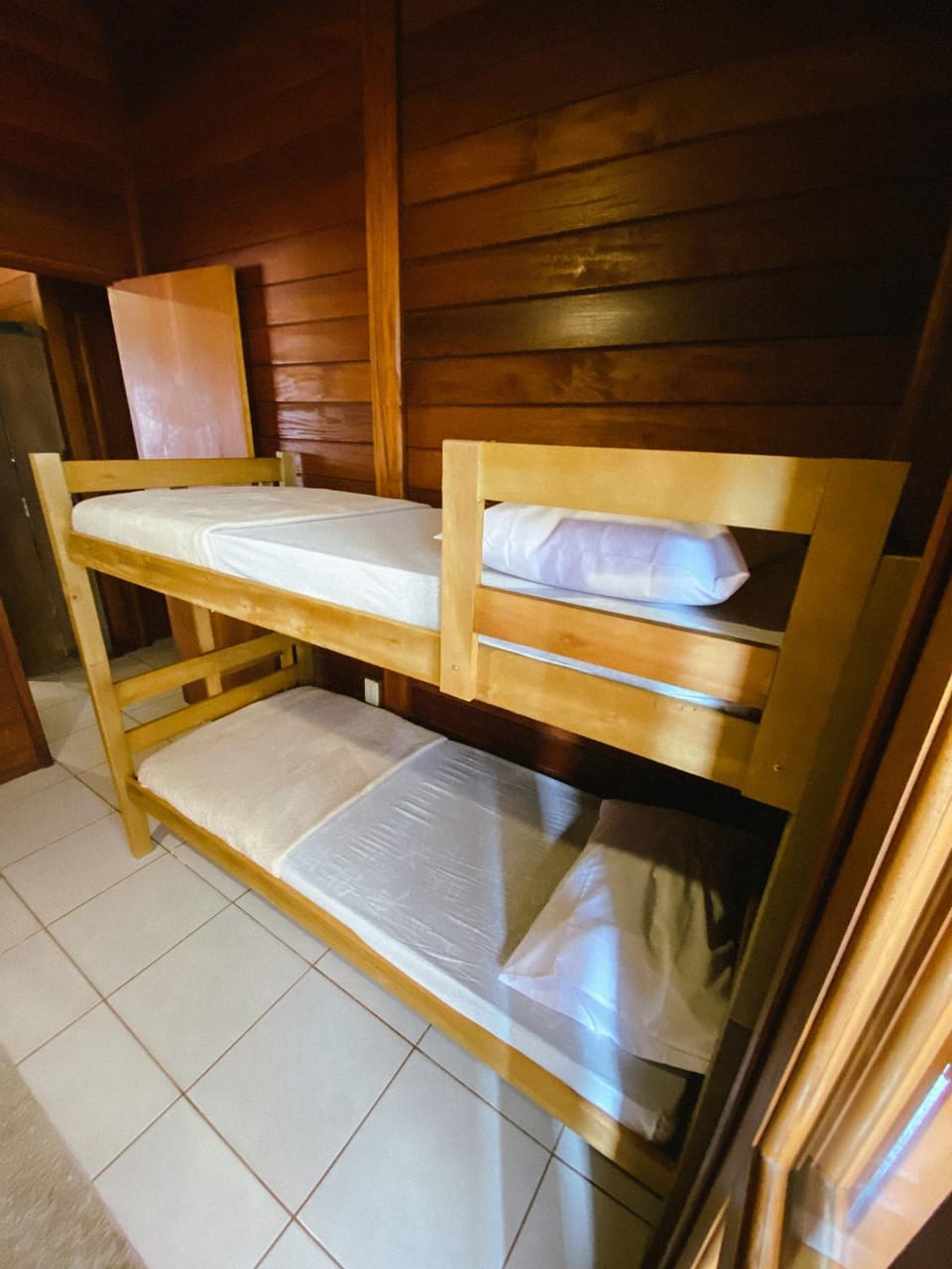 Bed, bunk bed