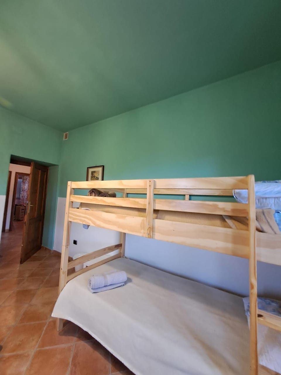 Bed, bunk bed