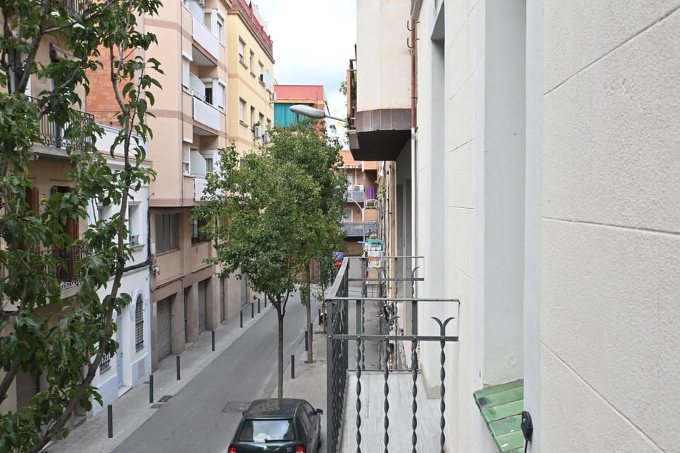 Property building, Neighbourhood, Street view, Location