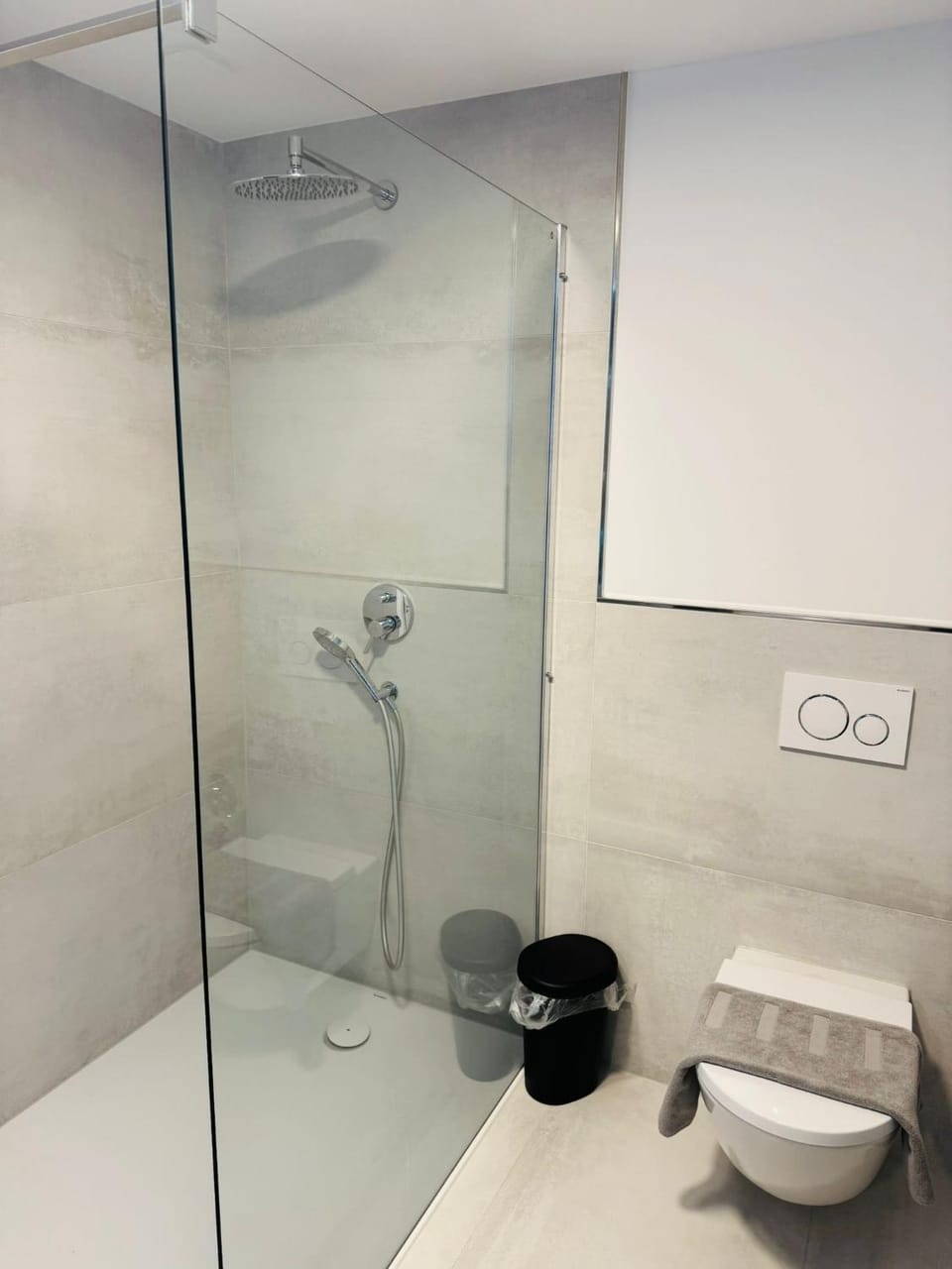 Moderne, gepflegte helle Neubau-Einliegerwohnung Apartment in Saarland, 66, Germany