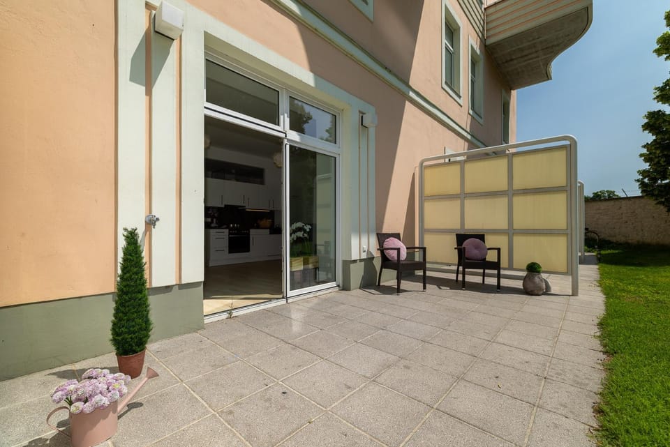 Garden, Balcony/Terrace, Garden view