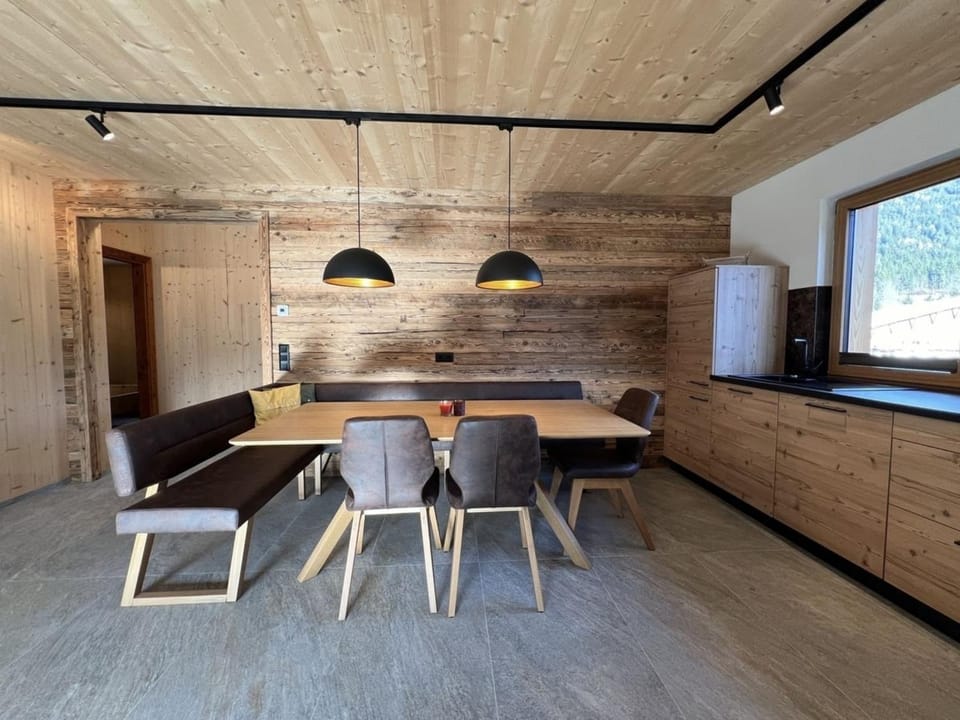 Lärchenchalet House in Carinthia, Austria