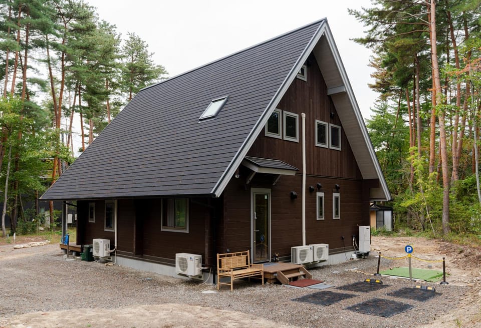 Property building, Day, Natural landscape