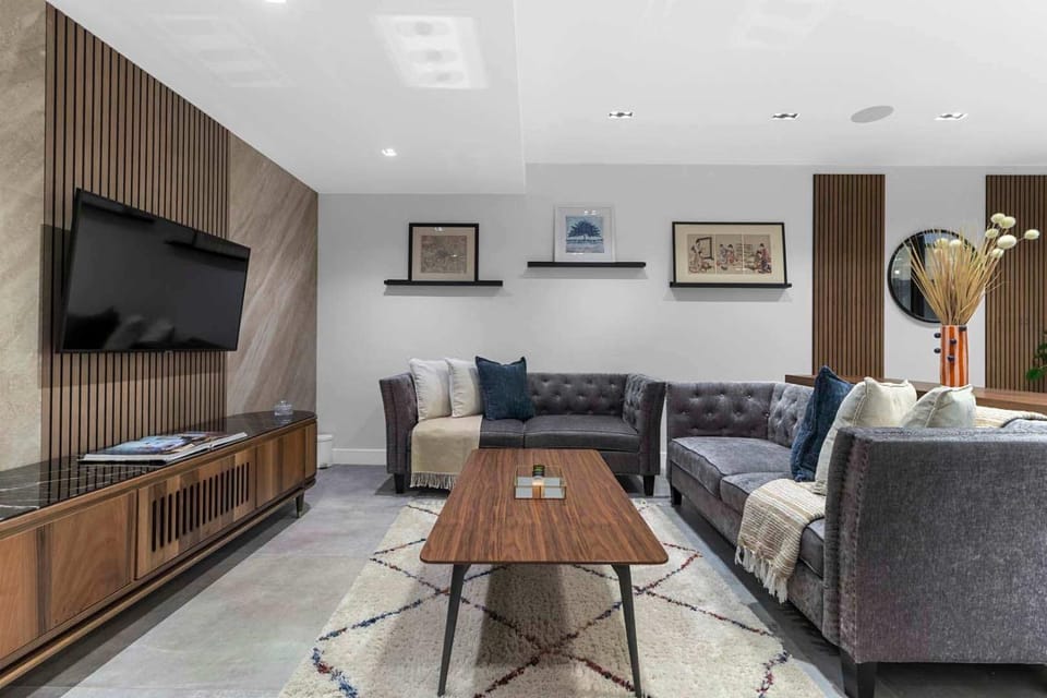 Luxury 5 Bedroom Home House in City of Westminster