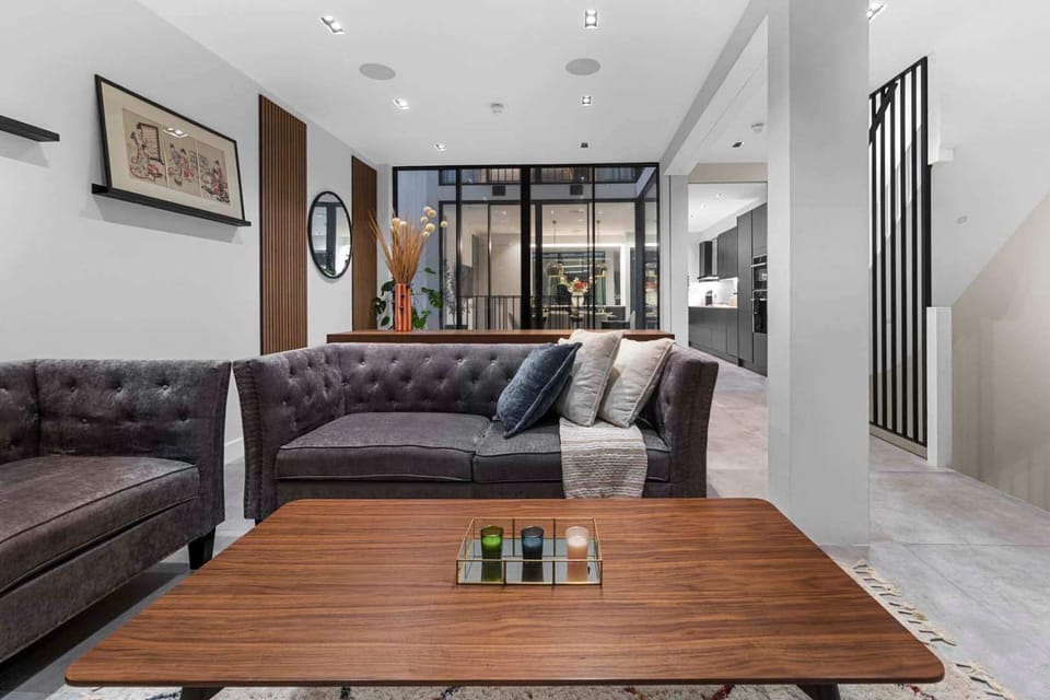 Luxury 5 Bedroom Home House in City of Westminster