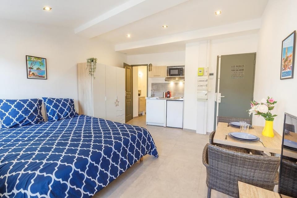 Studio avec vue sur les Halles Apartment in Toulon