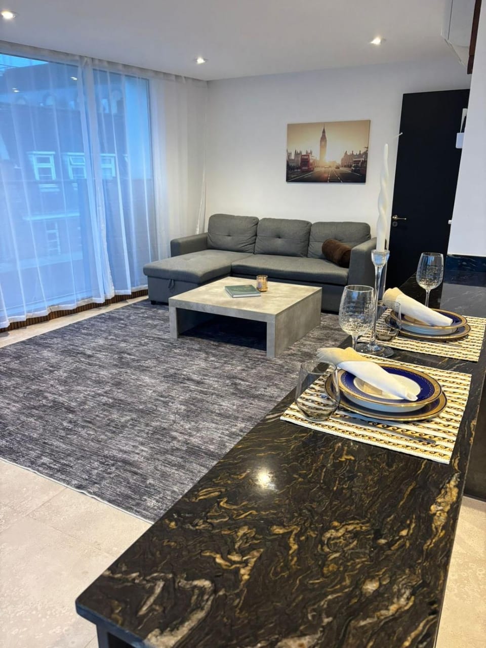 3-bed Charming Soho Penthouse 5min to Oxford Circus Sleep 6 Apartment in City of Westminster