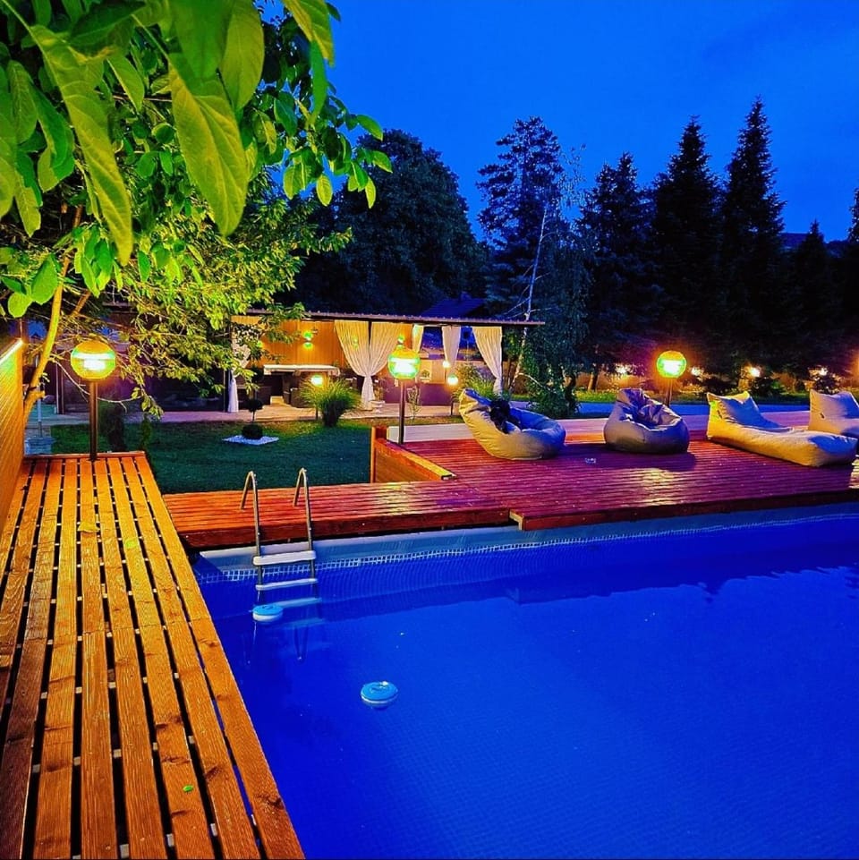 Night, Garden, Garden view, Pool view, Swimming pool, sunbed