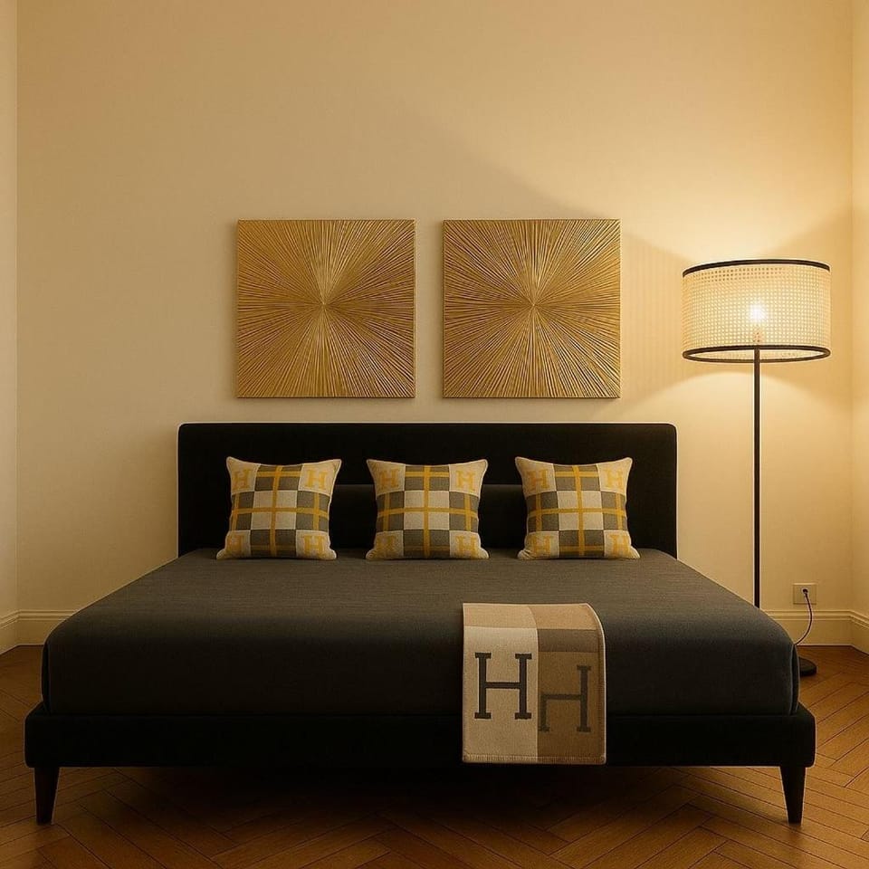 8 chambres, Av des Champs-Elysées Apartment in Paris