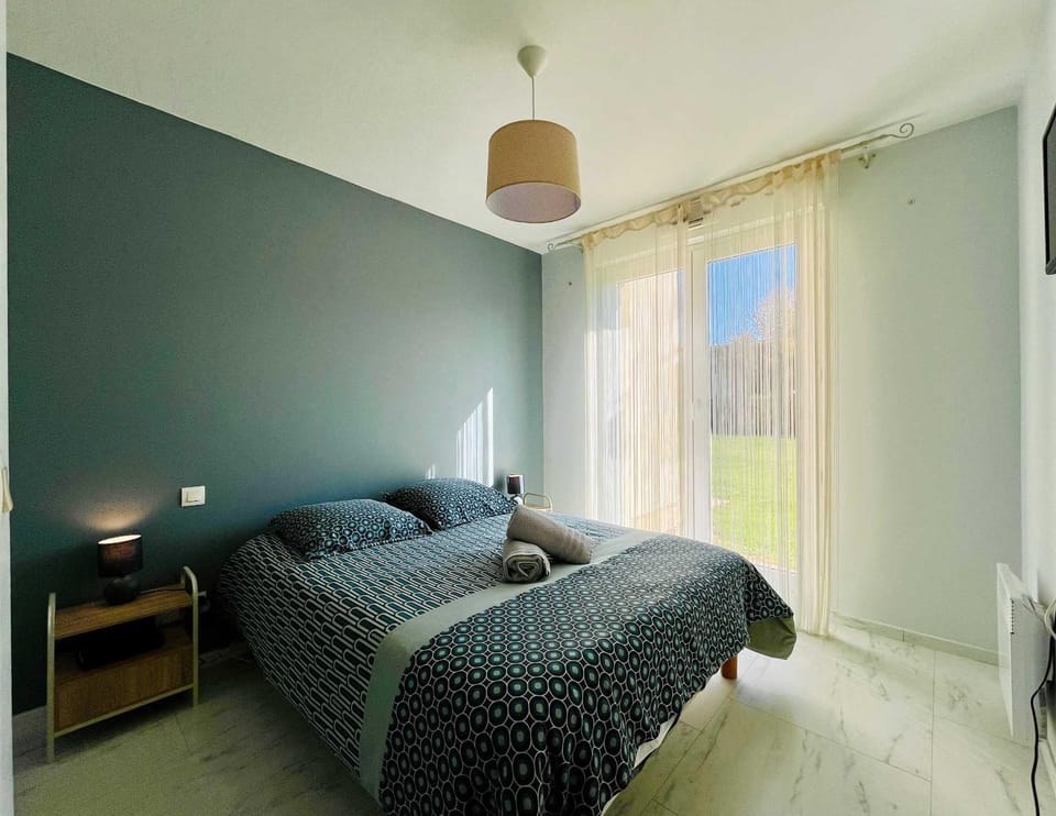 Le Petit Podium Cozy Ground Floor Apartment in Normandy