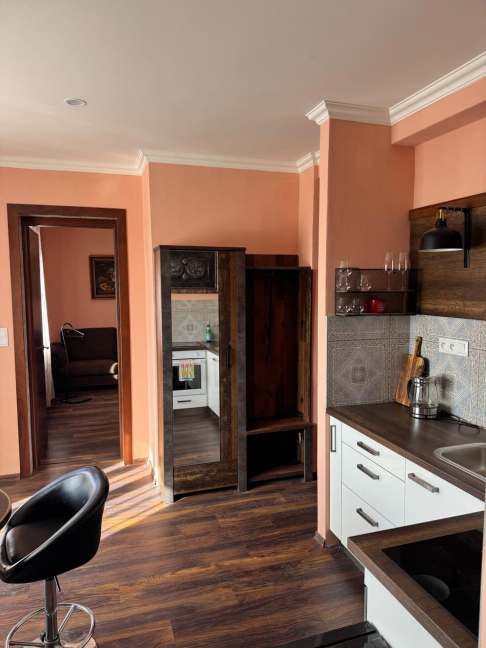Kitchen or kitchenette