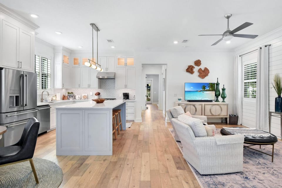 294 Reynoso House in Saint Simons Island