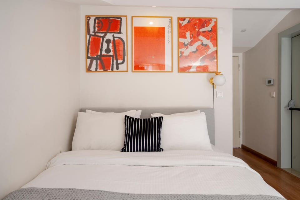 Bed, Bedroom