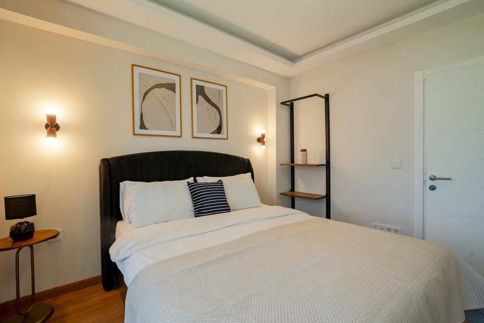 Bed, Photo of the whole room, Bedroom, wardrobe