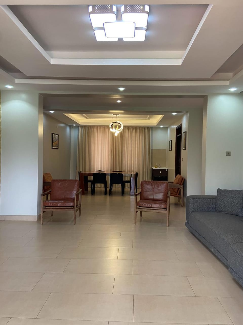 Living room, Seating area, Dining area, Dinner