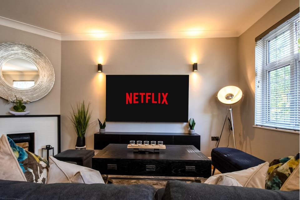 TV and multimedia, Living room, Seating area