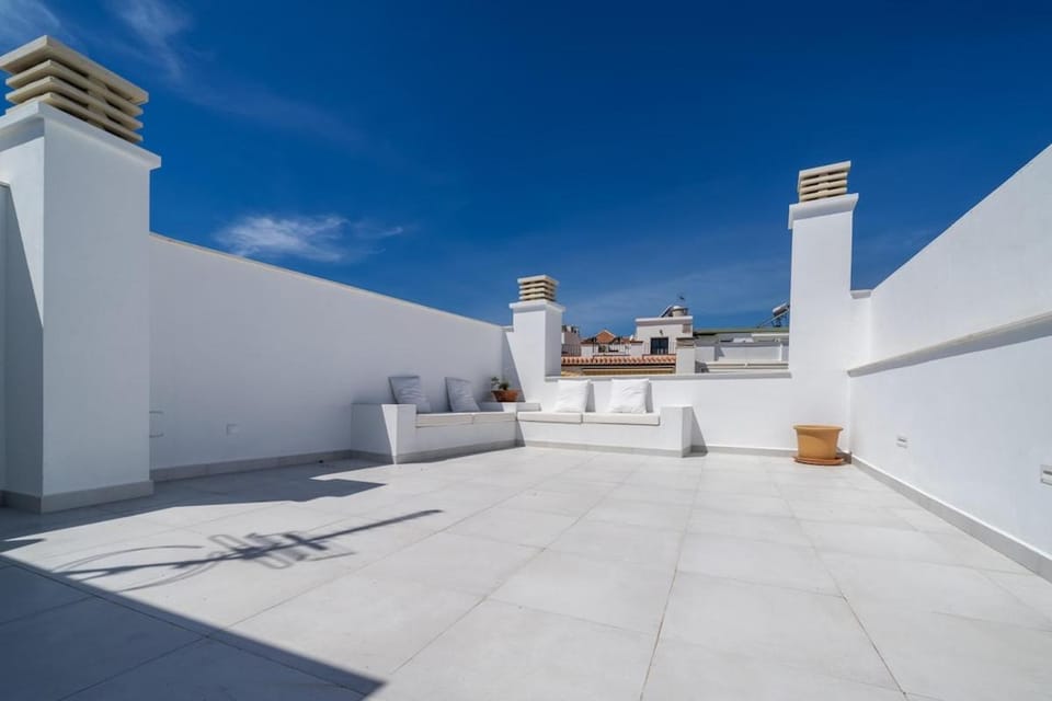 Off site, Day, Balcony/Terrace