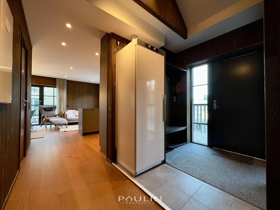 Lindvallen Ski Resort Pool and Padel - Sauna - 6 Guests Apartment in Sweden