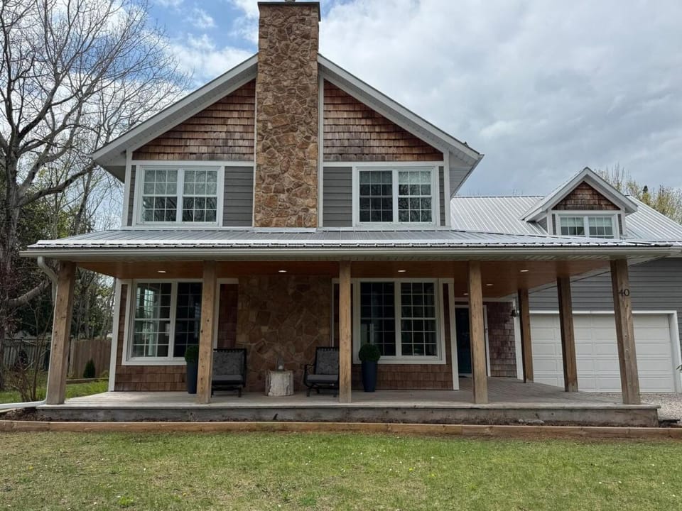 The Hampton House Luxury Rental House in Southampton
