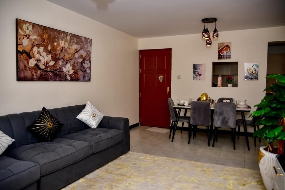 Living room, Decorative detail, Seating area, Dining area
