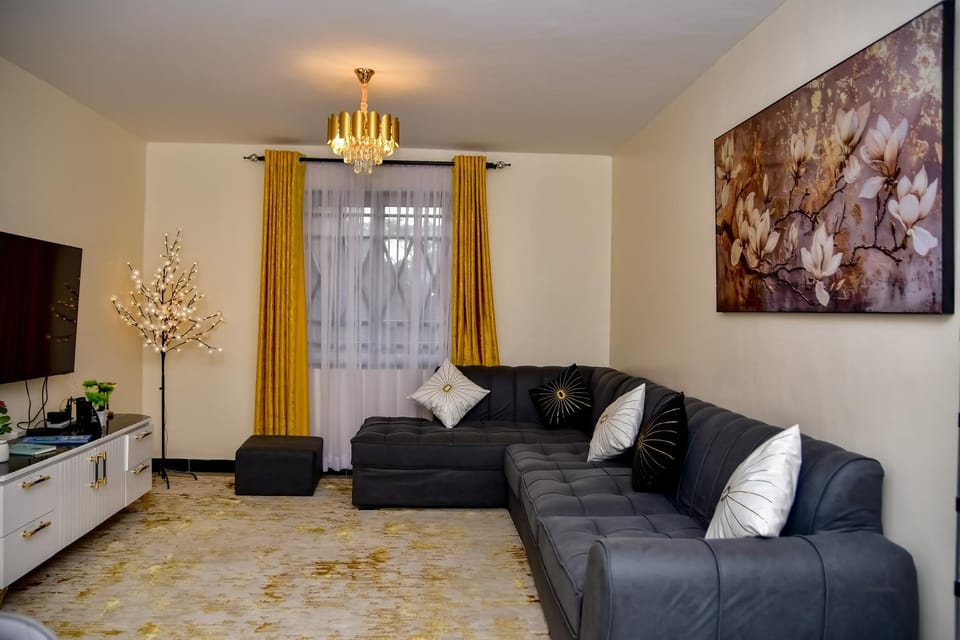 TV and multimedia, Lounge or bar, Decorative detail, Seating area