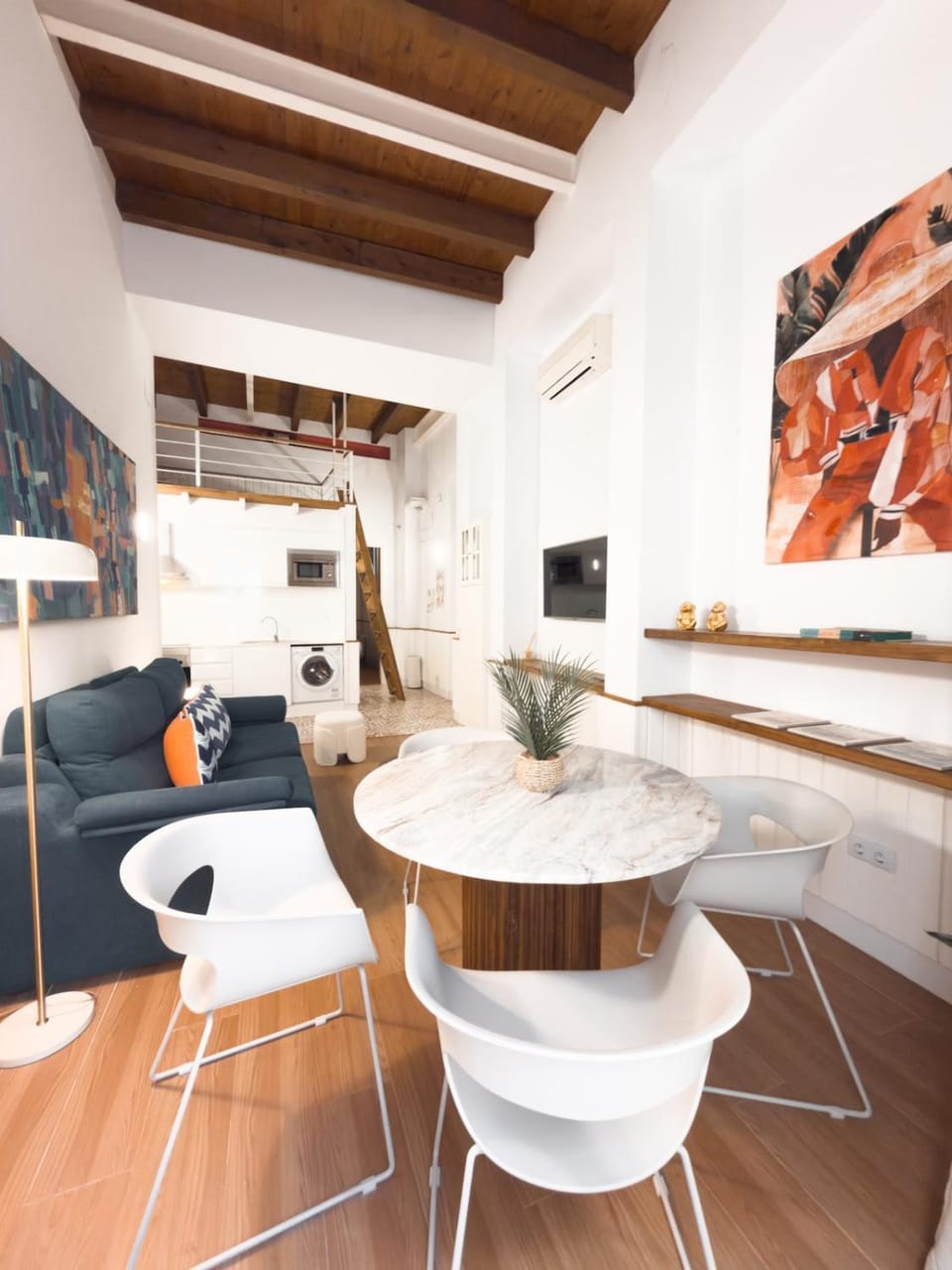 TV and multimedia, Kitchen or kitchenette, Living room, Seating area, pet friendly