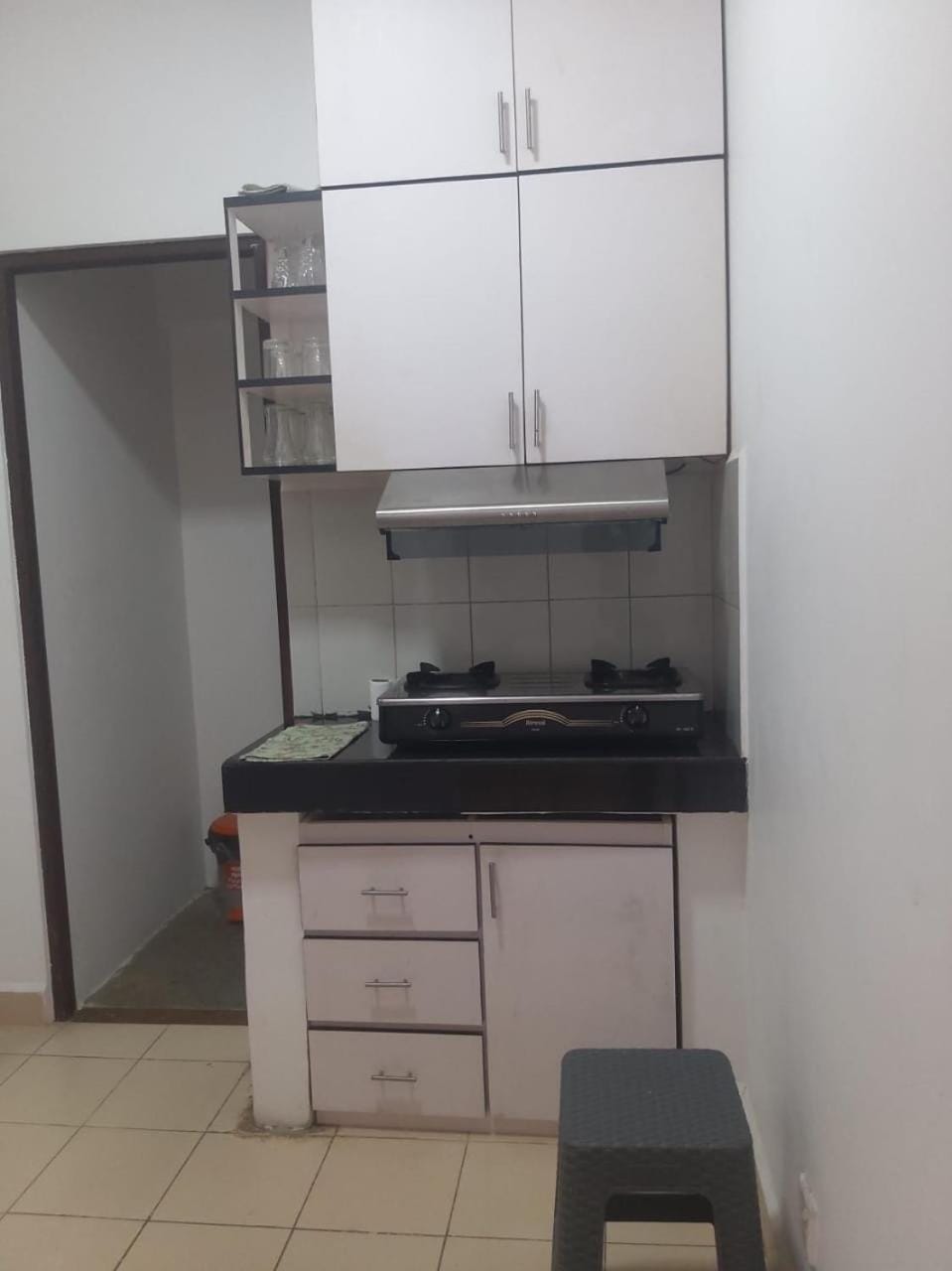 Kitchen or kitchenette, stove