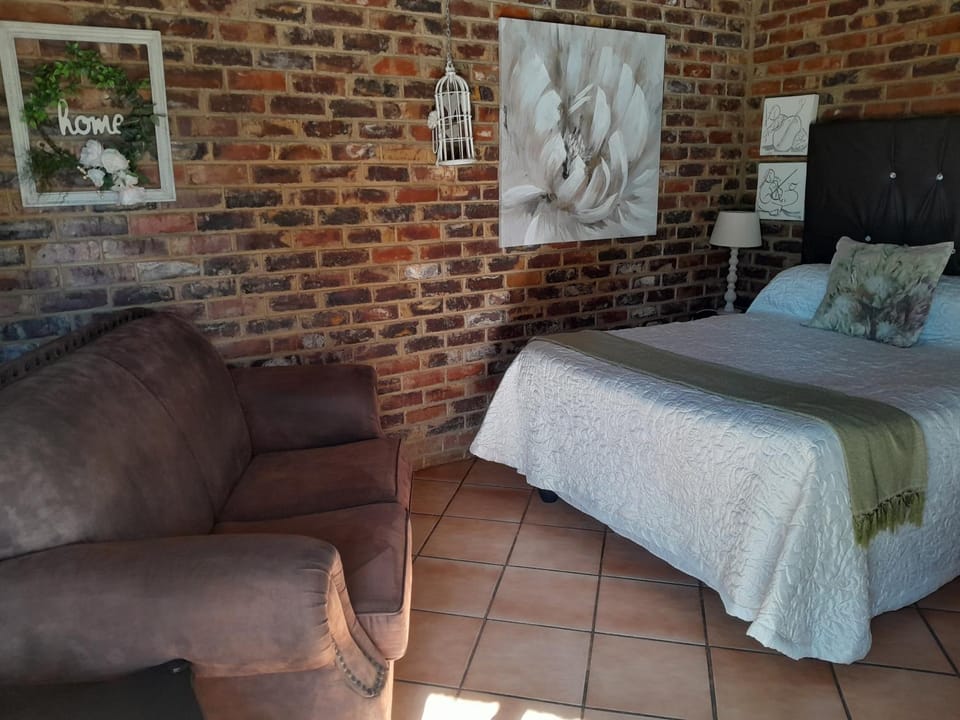 Pumba's B&B Bed and Breakfast in North West, South Africa