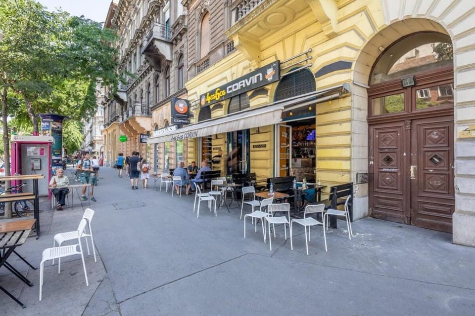 Central - Comfortable - Easy Sleep Apartment in Budapest