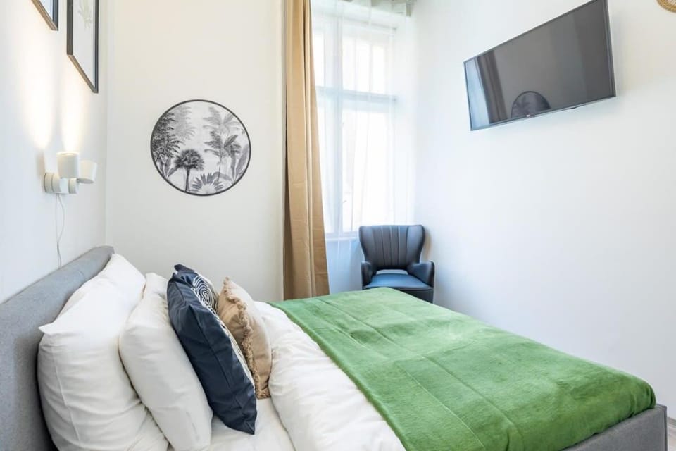 Ultra Central and Mini Studio Apartment in Budapest