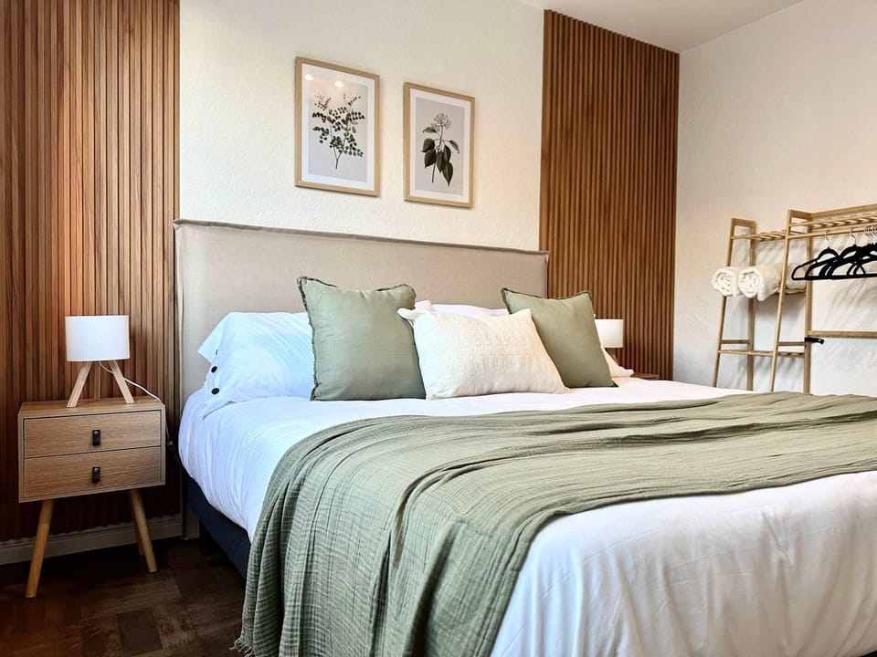 Amplio hogar entre MUT y Costanera center Apartment in Providencia