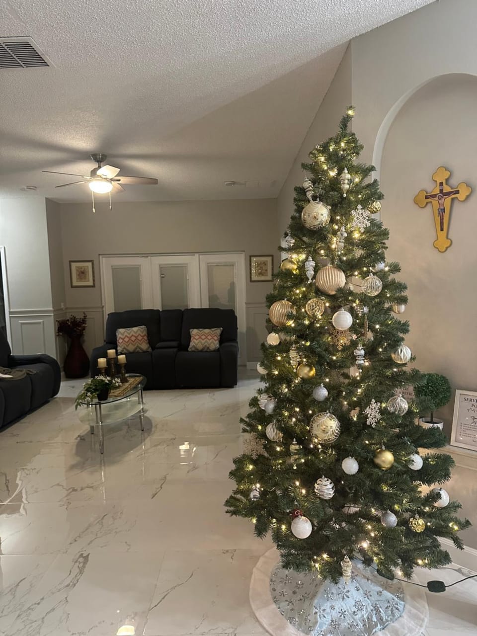 Orlando Lakefront Pool Villa 25 min Disney & Univ House in Orlando