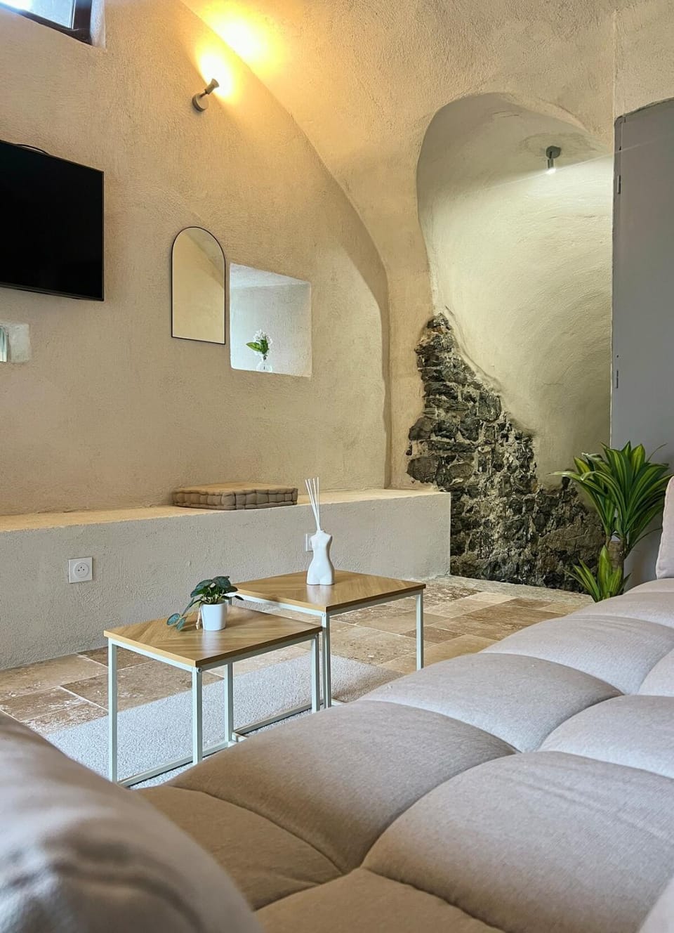 Le Bastion - Jacuzzi au Château Fort Apartment in Auvergne-Rhône-Alpes