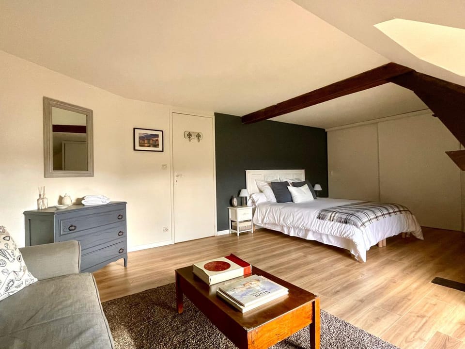 Property building, Living room, Bedroom