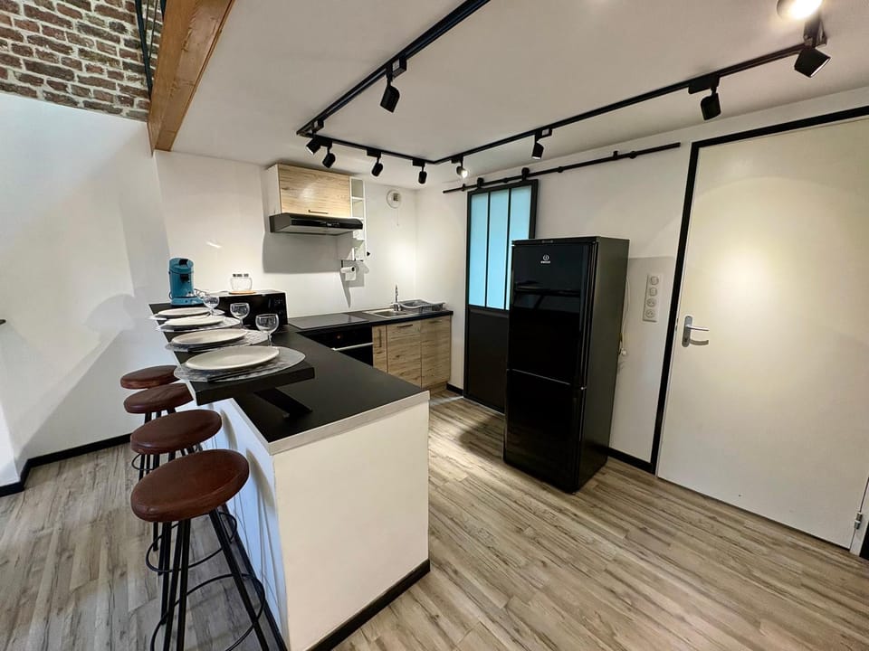 Charmant Loft 4 pers Au centre Douai Netflix Apartment in Hauts-de-France
