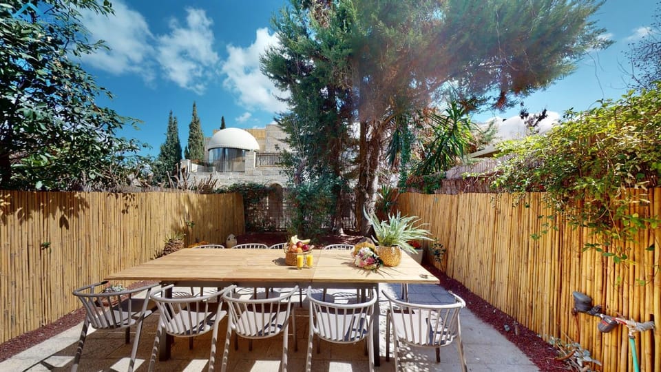 Garden, Balcony/Terrace, Dining area