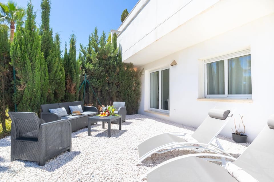 Patio, Spring, Day, Garden, Balcony/Terrace, Garden view