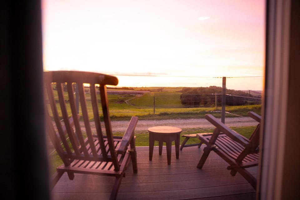 Day, Natural landscape, Balcony/Terrace, Sunrise