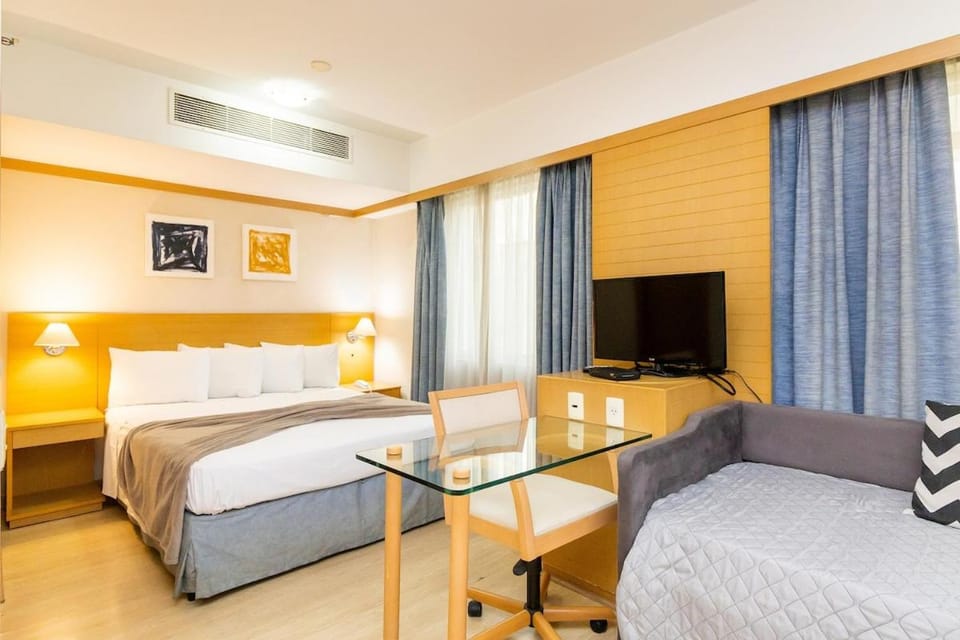 PC03-1701 · One Seventeen Flat Paulista Apartment in Sao Paulo City
