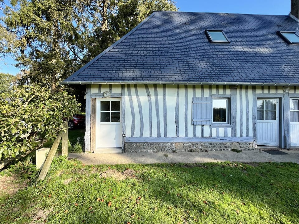 La Petite Ferme d Hyberville Apartment in Normandy