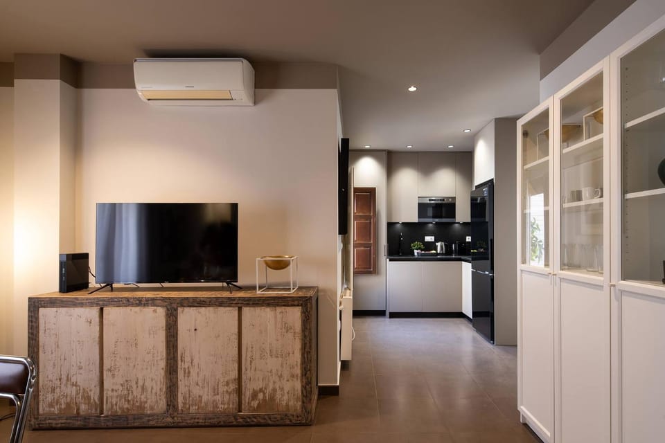 Communal lounge/ TV room, Living room