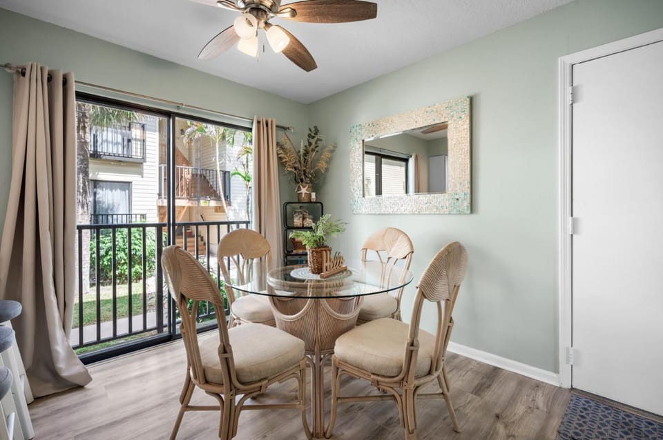 Sunburst Haven – Dock, Pool & Gulf Sands Apartment in Manasota Key