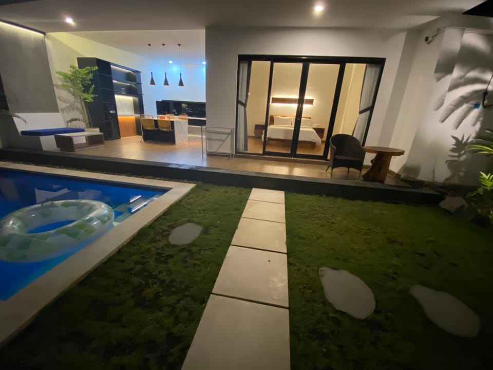 Villa Kenzo Private Pool Villa in Kediri