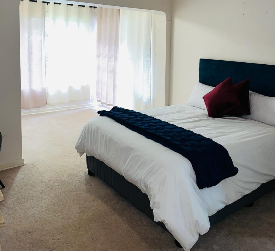 La Phosh Guest House Bed and Breakfast in Durban