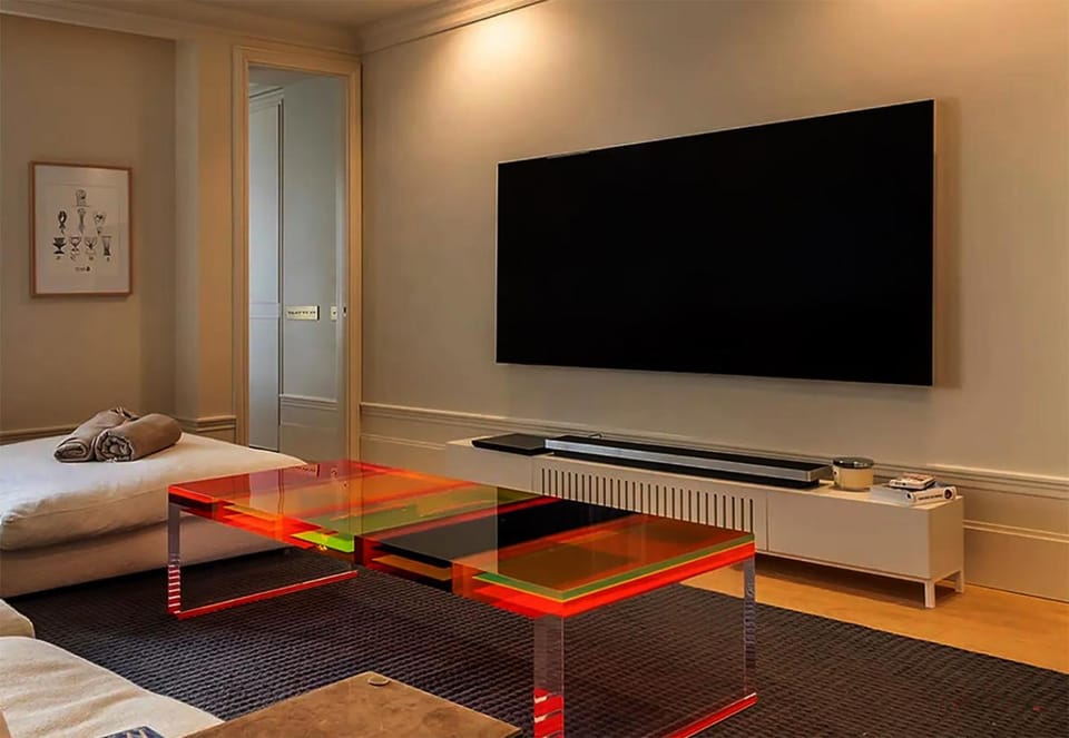 TV and multimedia, Living room, Photo of the whole room, Seating area