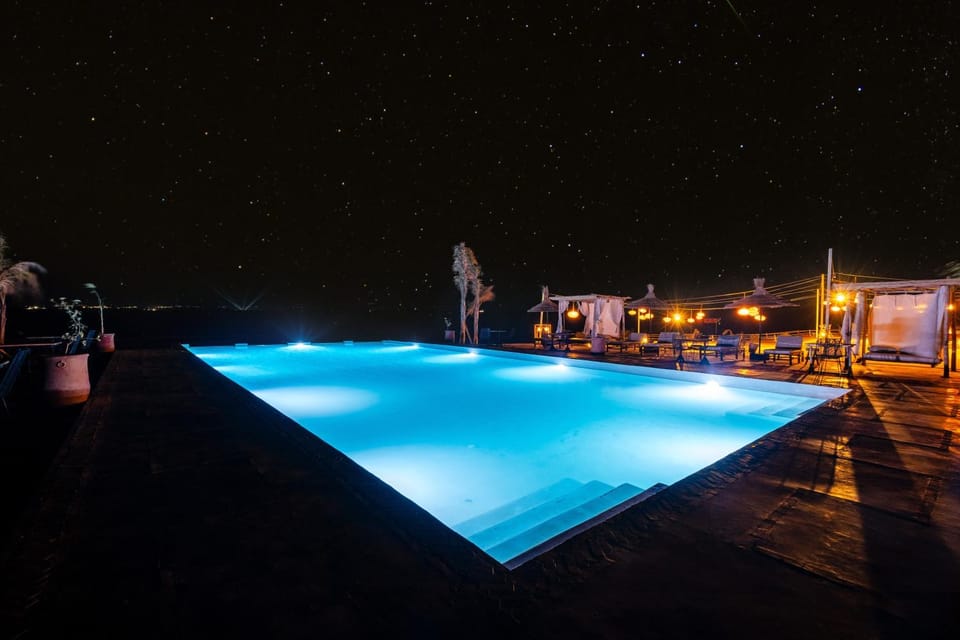 Night, Pool view, Swimming pool, sunbed